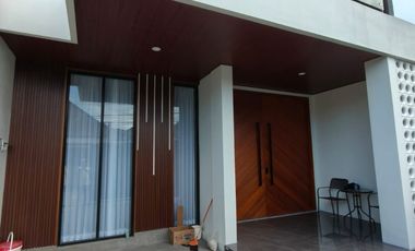 Villa Minimalis Semi Furnished Renon Bali