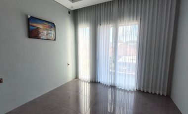 Villa Minimalis Semi Furnished Renon Bali