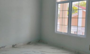 RUMAH BARU MEWAH  2 LANTAI SIAP HUNI dekat KAMPUS UNRIYO