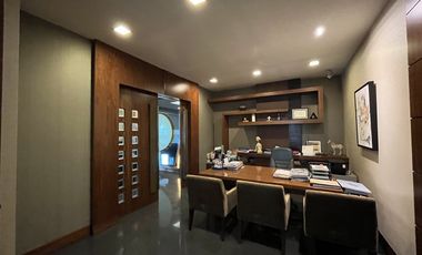 Dijual Gedung Kantor Komersial Pinggir Jalan Raya di Pos Pengumben