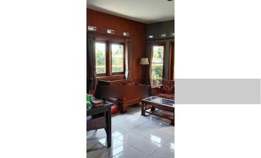 Jual Rumah Hoek Lembang Bandung View Gunung Puteri