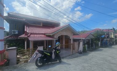 rumah cantik minimalis di kompleks PGRI Ruhui.