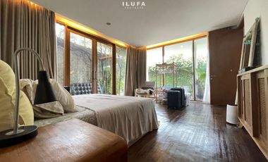 Disewakan Cepat Townhouse Murah kondisi bagus dengan kolam area Kemang