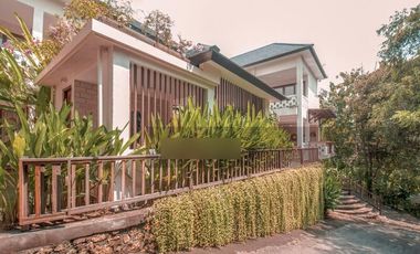 CEPAT VILLA BARU SEBERANG PELABUHAN SAMPALAN, PENIDA