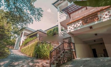 CEPAT VILLA BARU SEBERANG PELABUHAN SAMPALAN, PENIDA