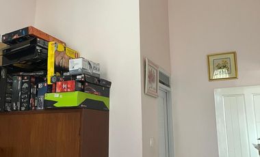 Dijual Rumah Cantik Semi Furnish Siap Huni