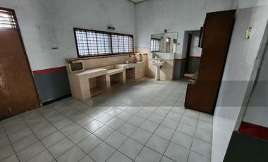 Rumah Disewakan di Jalan Layur Tegal, Jawa Tengah