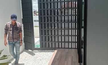 RUMAH CLUSTER EXCLUSIVE SVARGA BHUMI SINGOPURAN SOLO