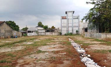 JUAL CEPAT TANAH 1601 M2 POSISI STRATEGIS PINGGIR JALAN RAYA DEPOK