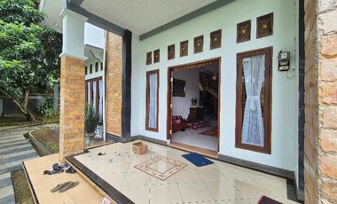 jual villa siap huni air melimpah beserta balong ikan