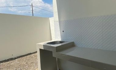 RUMAH READY 2 LANTAI SIAP HUNI