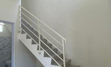 RUMAH READY 2 LANTAI SIAP HUNI