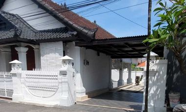 Comfortable Villa for Yearly Rent in Batubulan, Bali
