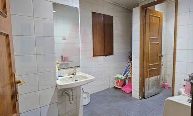 GEDUNG OFFICE GAJAH MADA