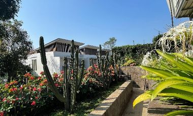 Jual RUMAH Cantik Ala RESORT di CIGADUNG DAGO Bandung Utara Rasa Villa