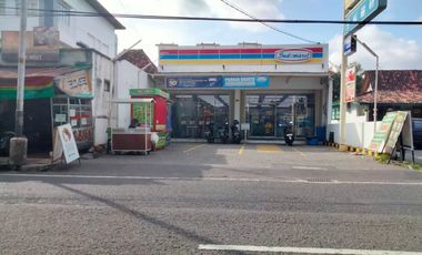Ruang Usaha Lokasi Premium Dekat GOR Amongrogo Yogyakarta