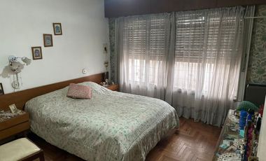 Excelente y amplia casa en Glew