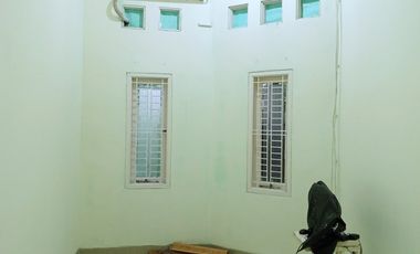 Rumah bagus kokoh siap huni kawasan Pejaten barat psr minggu jak-sel