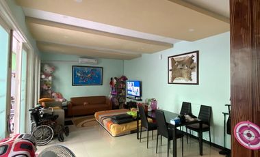 2 Lantai Modern Minimalis di Area Perumahan Springhill Sawojajar