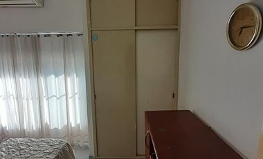 DEPARTAMENTO 4 AMBIENTES 1ER.  PISO X ESCALERA C/PATIO