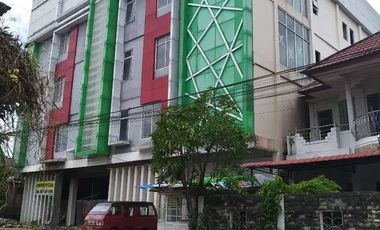 Bangunan Permanen Hotel