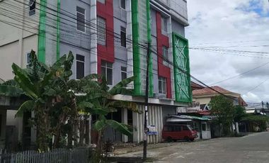 Bangunan Permanen Hotel
