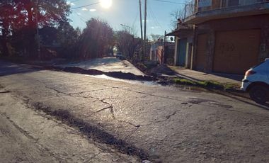 LOCALES CON VIVIENDA EN  VENTA EN GONZALEZ CATAN