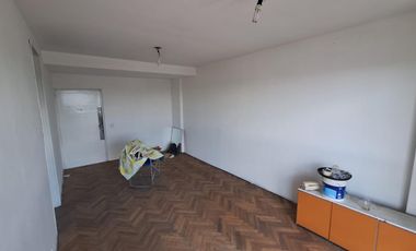 DPTO 2 AMBIENTES C/ BALCON