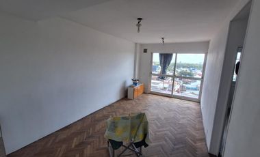 DPTO 2 AMBIENTES C/ BALCON