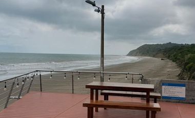 Venta Suite 62m2 con Vista al Mar, Tonsupa, sector Grand Diamond