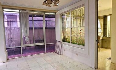 DISEWAKAN BEVERLY GOLF, Kompleks Perumahan Mewah