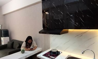 jual apartemen Gunawangsa tidar tower Blt 1717