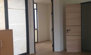 Disewakan  Rumah posisi Hook di CENDANA PARC Karawaci