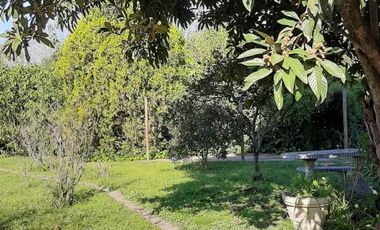 Hermosa casa quinta en el límite de Glew y Guernica