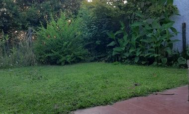 Hermosa casa quinta en el límite de Glew y Guernica