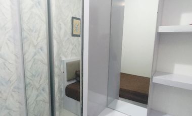 Disewakan apartemen gunawangsa merr tower A1801 2br furnish