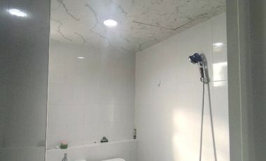 Disewakan apartemen gunawangsa merr tower A1801 2br furnish