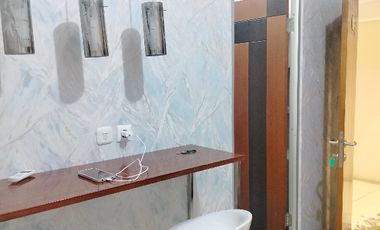 Disewakan apartemen gunawangsa merr tower A1801 2br furnish