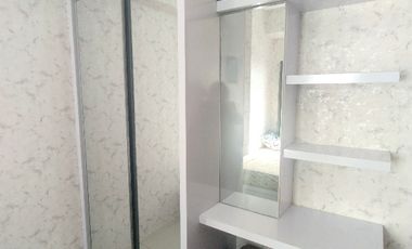 Disewakan apartemen gunawangsa merr tower A1801 2br furnish