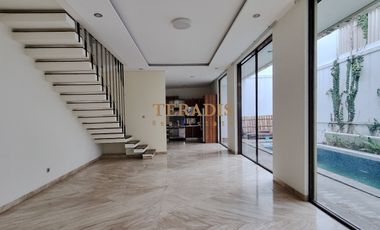 MINIMALIST HOUSE KEMANG FOR RENT