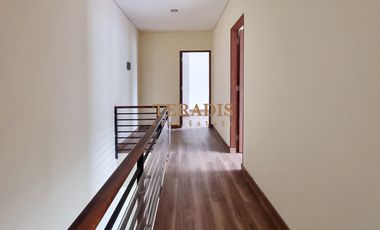 MINIMALIST HOUSE KEMANG FOR RENT