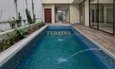MINIMALIST HOUSE KEMANG FOR RENT