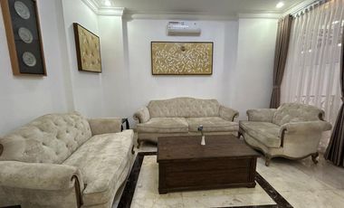 Rumah disewakan di Taman Patra I No. 15B