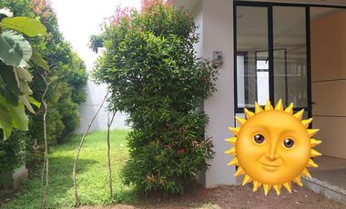 Disewakan Rumah posisi Hook ada kanopy di CENDANA PARC karawaci