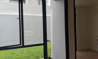 Disewakan Rumah posisi Hook ada kanopy di CENDANA PARC karawaci