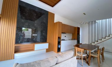VILLA 4BR NEW MINIMALIS MODERN FURNIHSHED LOKASI JIMBARAN