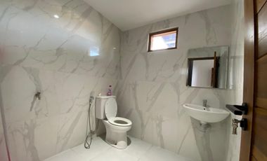 VILLA 4BR NEW MINIMALIS MODERN FURNIHSHED LOKASI JIMBARAN