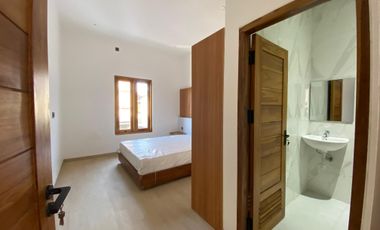 VILLA 4BR NEW MINIMALIS MODERN FURNIHSHED LOKASI JIMBARAN