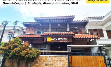 Rumah Bagus Siap Huni 2 Lantai Dekat kampus UMS Solo, Strategis