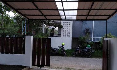 Rumah pojok luas di pepelegi waru